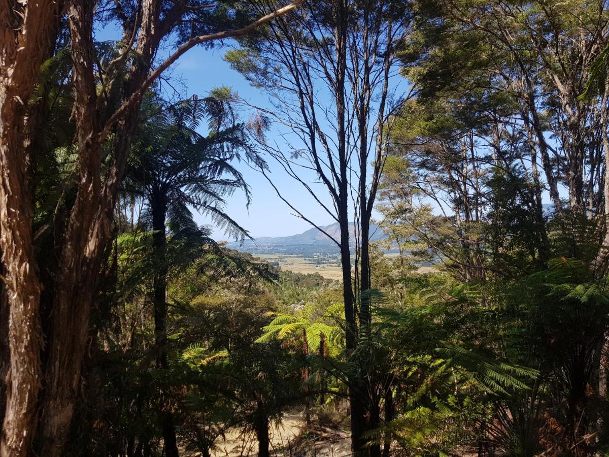 Golden Bay Glamping Hotell Takaka Exteriör bild