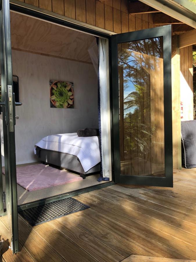 Golden Bay Glamping Hotell Takaka Exteriör bild